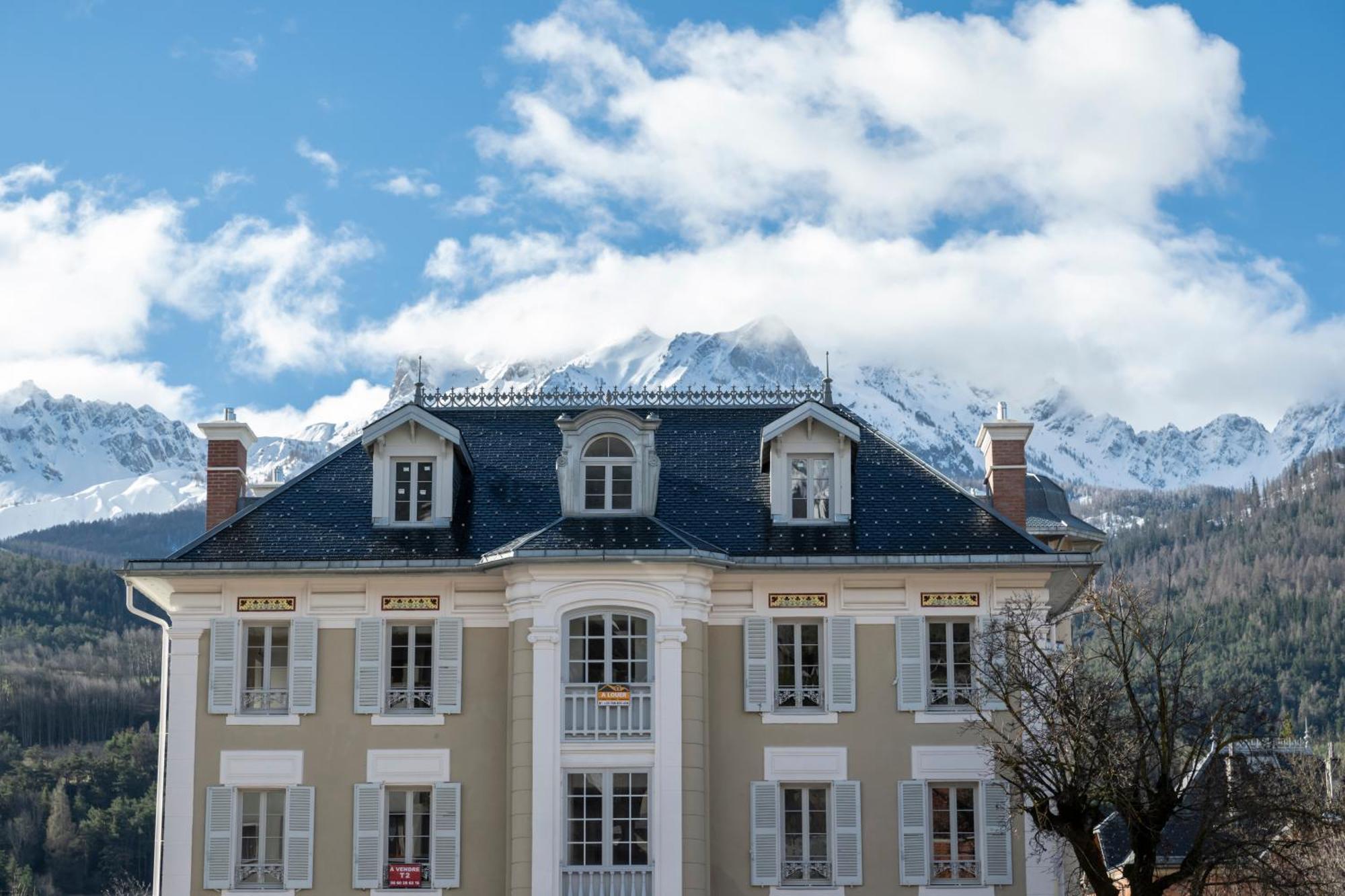 Petite Anita - Centre Ville - Parking Prive Barcelonnette Exterior photo